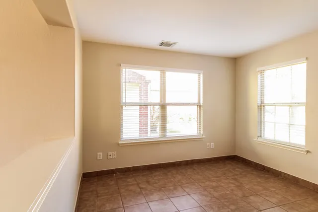 $1,950 | 29415 Legends Hill Drive, Spring, TX 77386