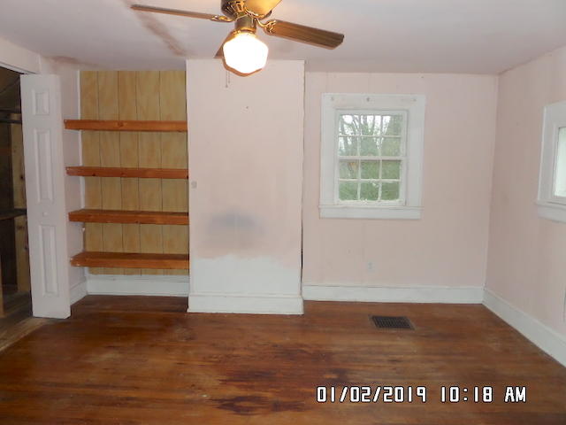 4215 Mountain View Road Northwest Roanoke, VA 24017 - Photo 9 of 13 a4215mbr