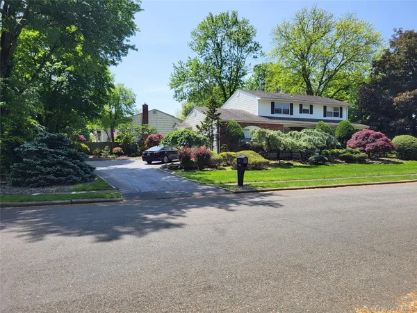 $4,990 | 4 Behrendt Drive, Pearl River, NY 10965