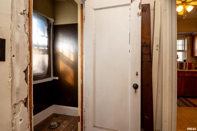 $99,900 | 1213 West Armstrong Avenue, Peoria, IL 61606