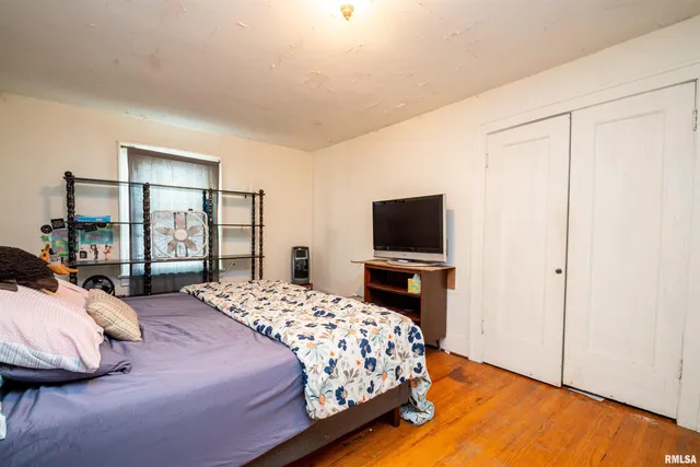 $99,900 | 1213 West Armstrong Avenue, Peoria, IL 61606