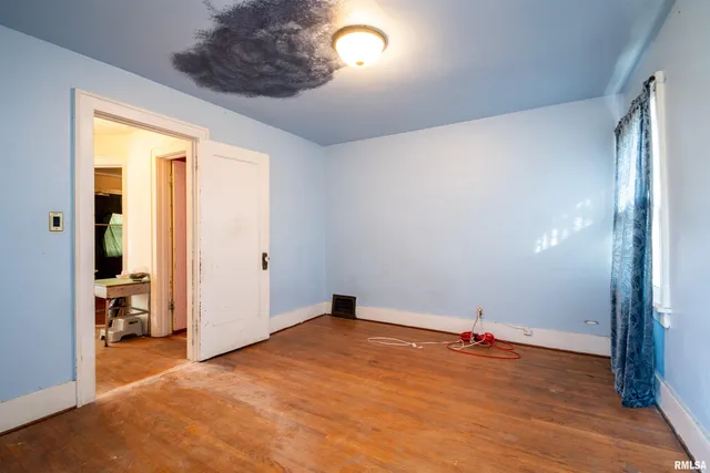 $99,900 | 1213 West Armstrong Avenue, Peoria, IL 61606