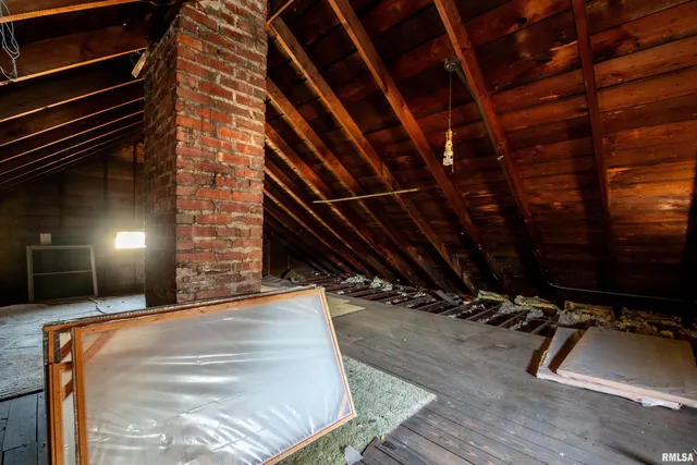 $99,900 | 1213 West Armstrong Avenue, Peoria, IL 61606