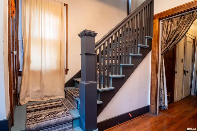 $99,900 | 1213 West Armstrong Avenue, Peoria, IL 61606