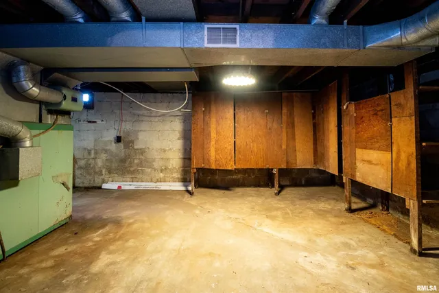 $99,900 | 1213 West Armstrong Avenue, Peoria, IL 61606