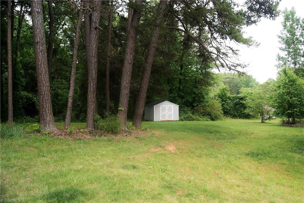373 Robbins Road Winston-Salem, NC 27107 - Photo 21 of 23 Gallery Image 21