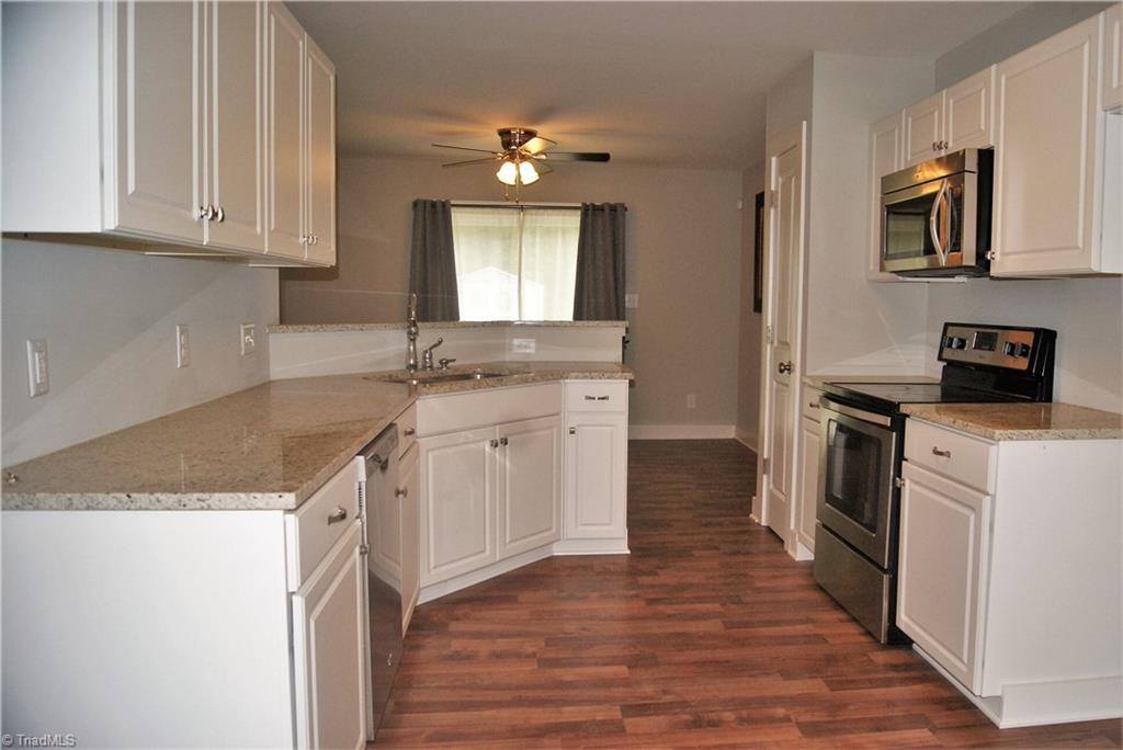 373 Robbins Road Winston-Salem, NC 27107 - Photo 4 of 23 Gallery Image 4