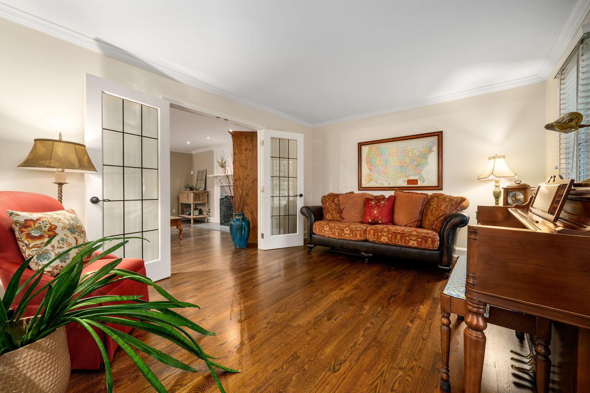 2340 Zollinger Road Columbus, OH 43221 - Photo 32 of 79 10-web-or-mls-DSC04298