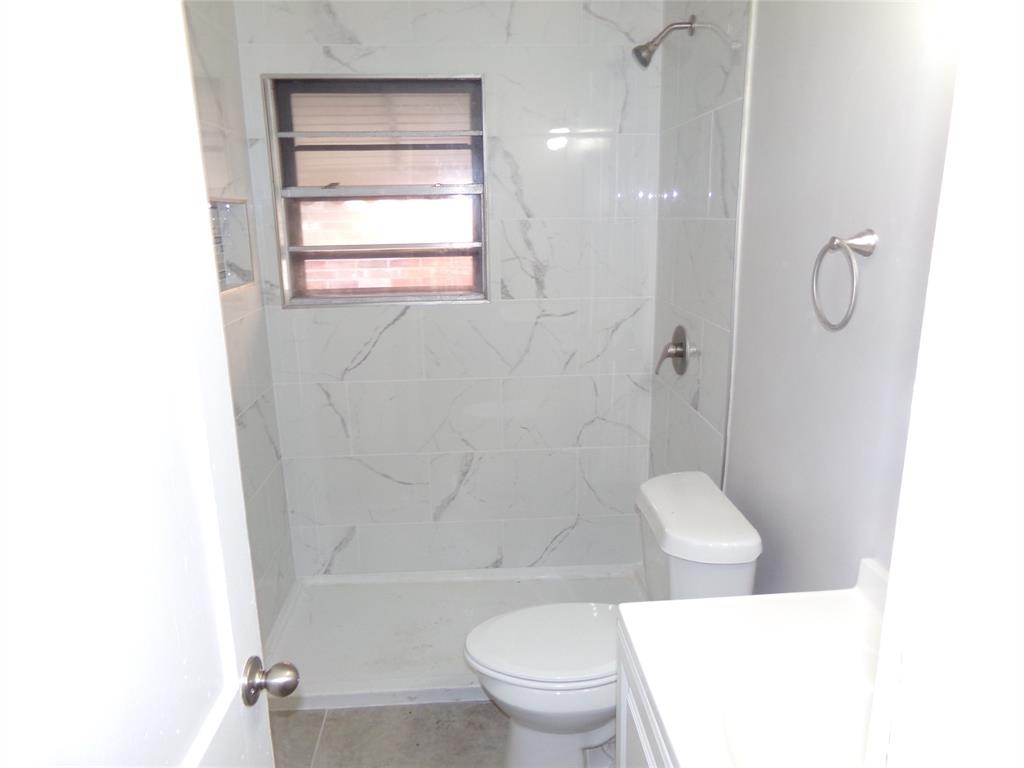 2407 Volga Avenue Dallas, TX 75216 - Photo 6 of 6