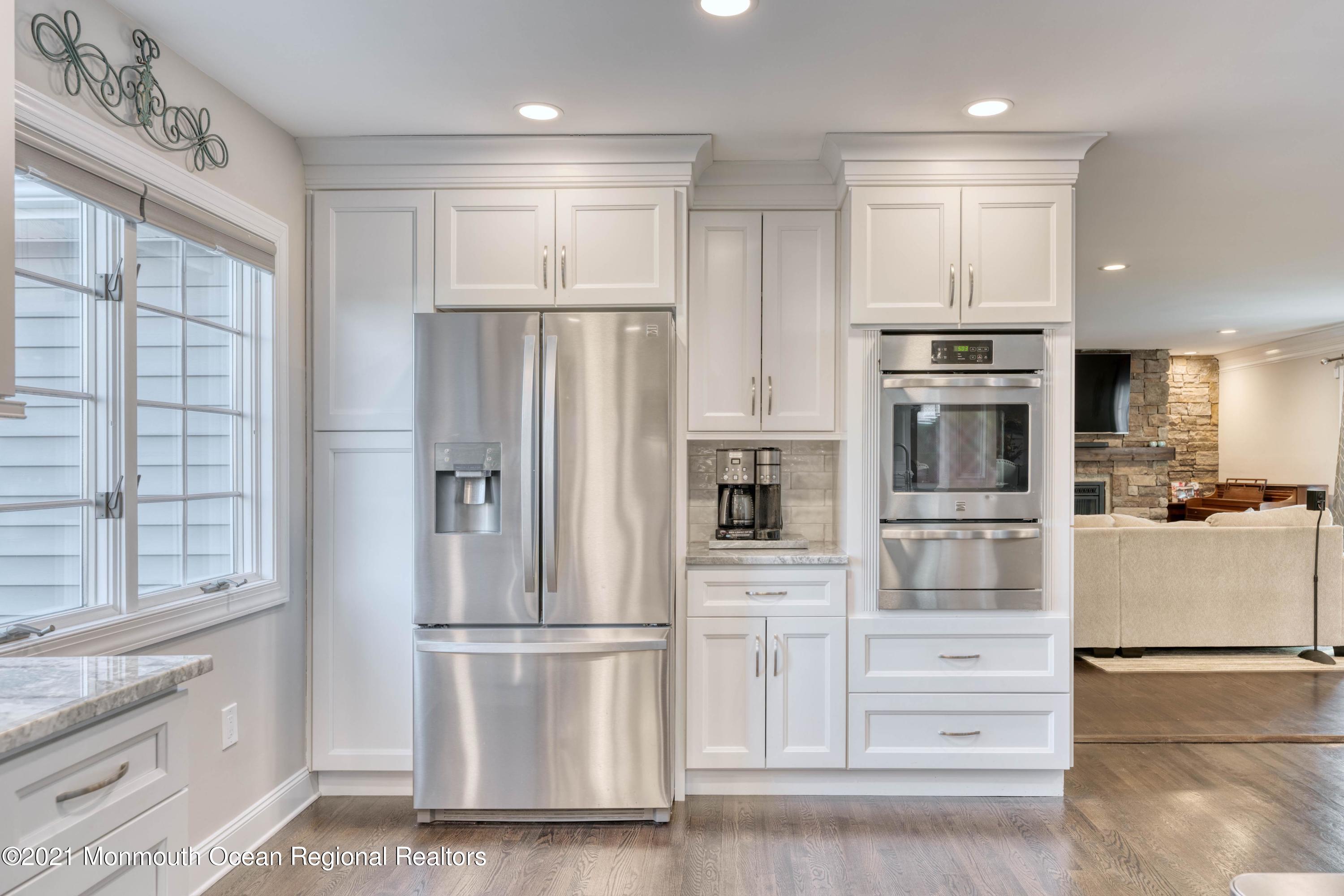124 Lancaster Road Freehold, NJ 07728 - Photo 6 of 22 RLS-8