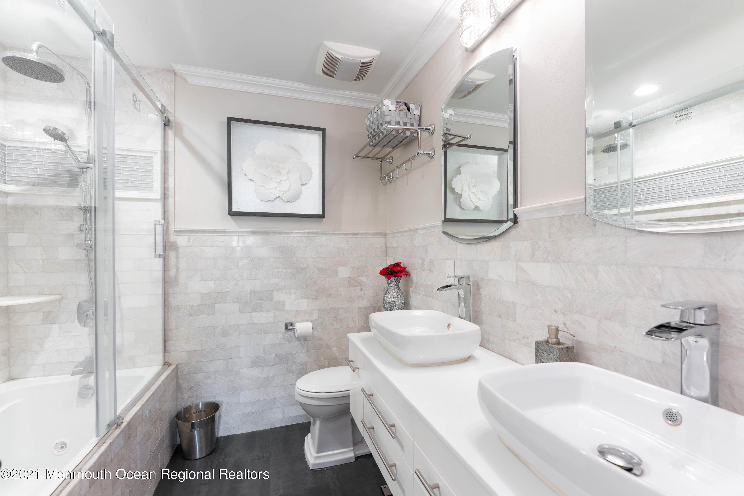 124 Lancaster Road Freehold, NJ 07728 - Photo 10 of 22 RLS-13