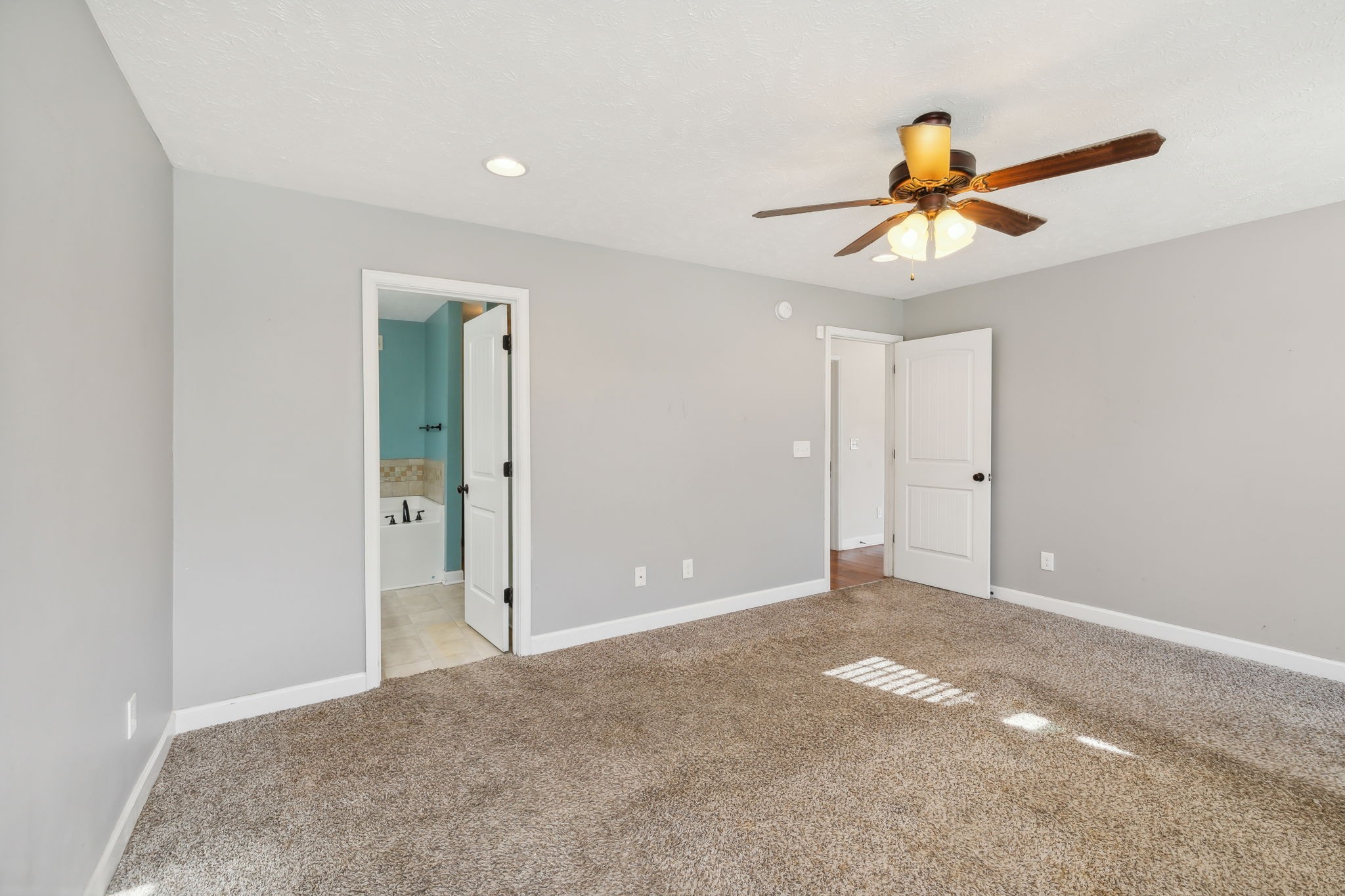100 Riddick Court Murfreesboro, TN 37127 - Photo 23 of 56 a view of an empty room and window