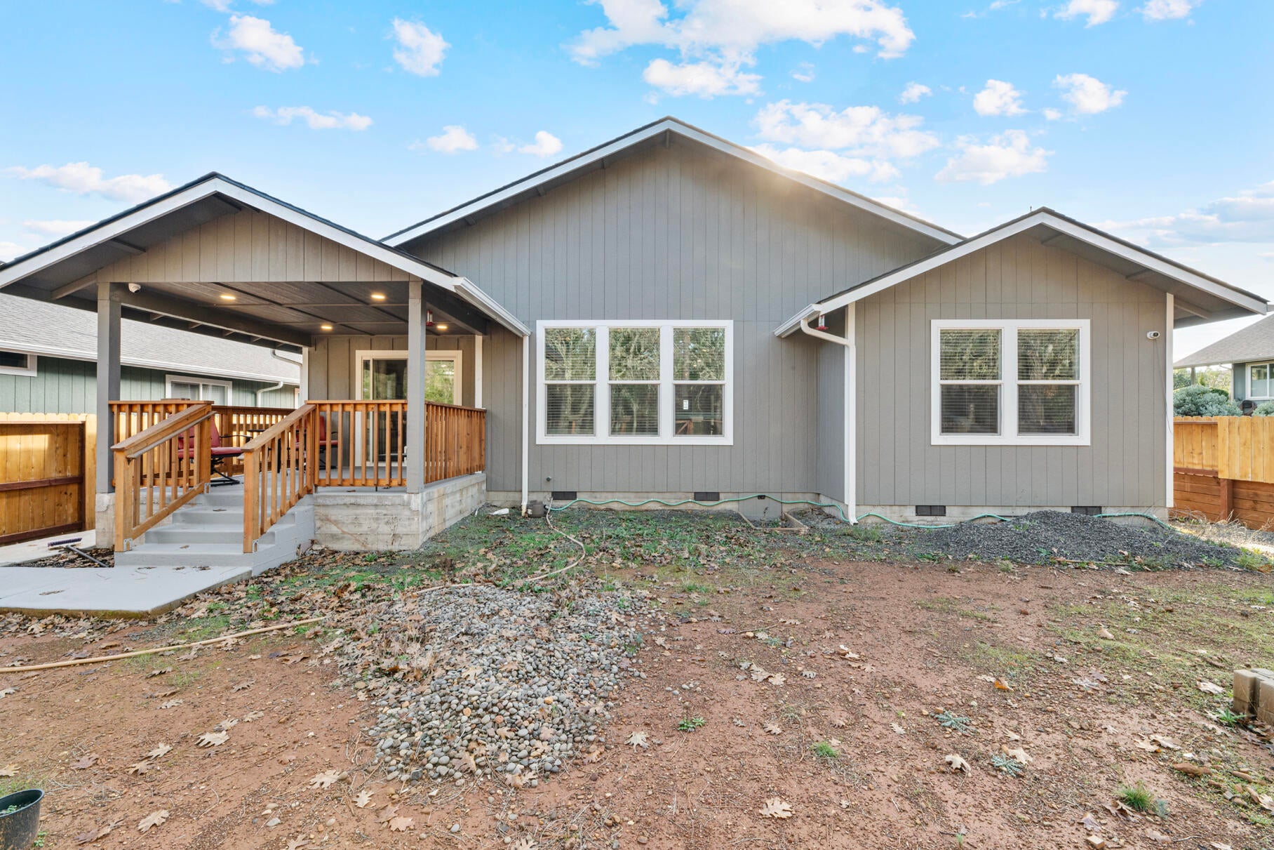 371 Cedar Ridge Cave Junction, OR 97523 - Photo 28 of 40 Rear view of home