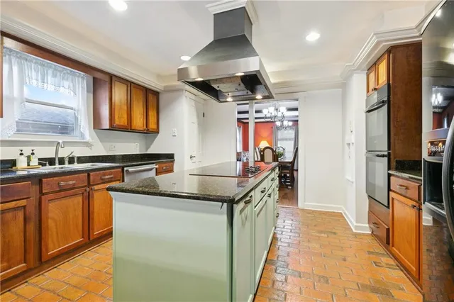 $475,000 | 1202 Transcontinental Drive, Metairie, LA 70001