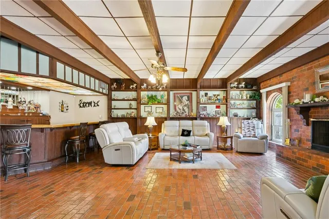 $475,000 | 1202 Transcontinental Drive, Metairie, LA 70001