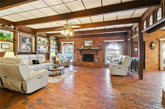 $475,000 | 1202 Transcontinental Drive, Metairie, LA 70001