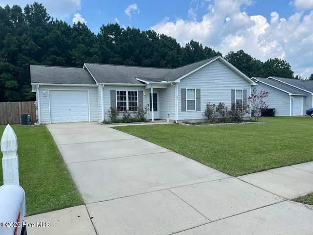 $259,000 | 206 Woodbine Terrace, Burgaw, NC 28425