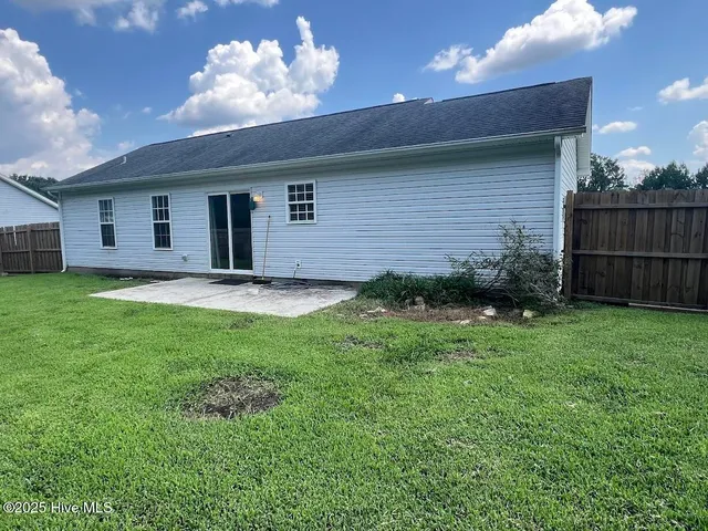 $259,000 | 206 Woodbine Terrace, Burgaw, NC 28425