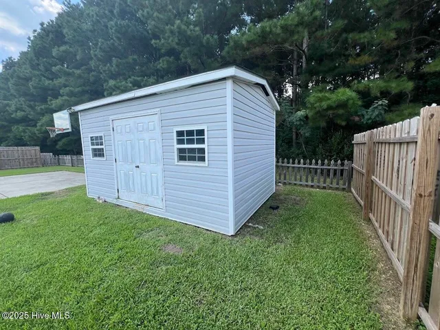 $259,000 | 206 Woodbine Terrace, Burgaw, NC 28425