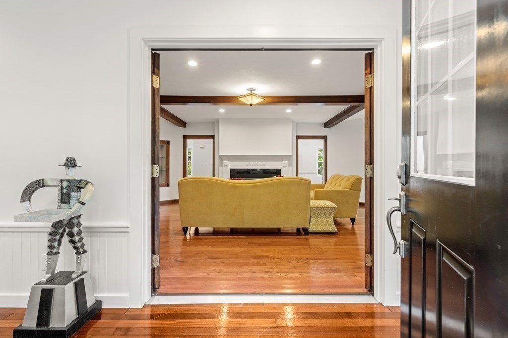 125 Dudley Road Wayland, MA 01778 - Photo 14 of 30 Gallery Image 14