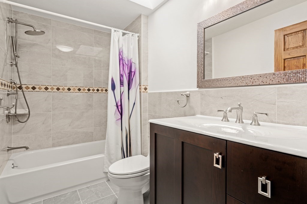 125 Dudley Road Wayland, MA 01778 - Photo 21 of 30 Gallery Image 21