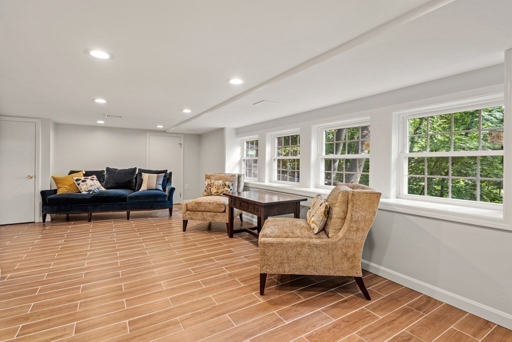 125 Dudley Road Wayland, MA 01778 - Photo 25 of 30 Gallery Image 25