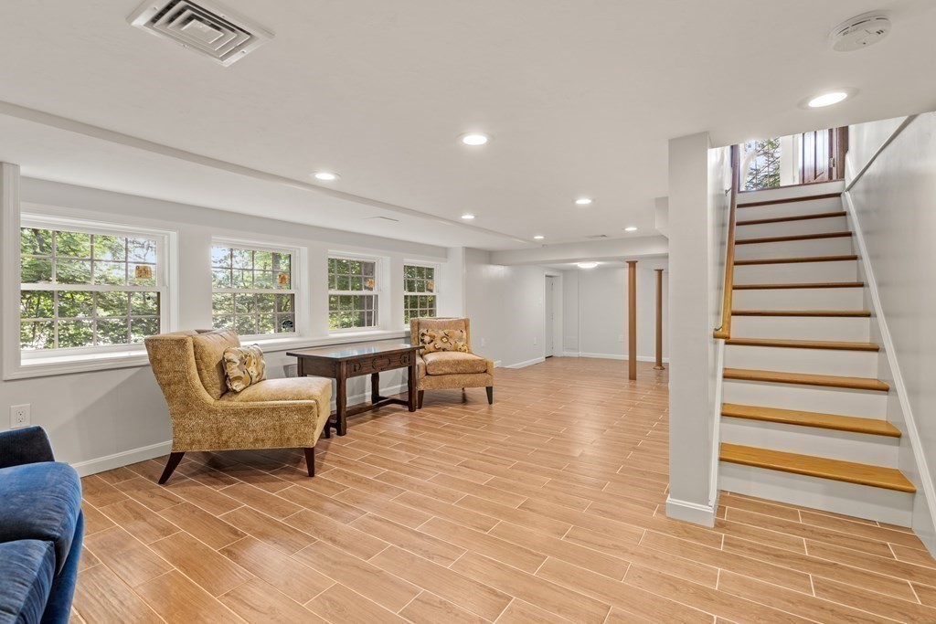 125 Dudley Road Wayland, MA 01778 - Photo 26 of 30 Gallery Image 26