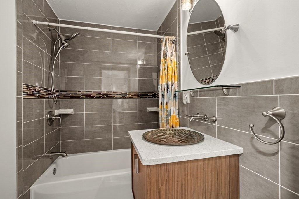 125 Dudley Road Wayland, MA 01778 - Photo 27 of 30 Gallery Image 27