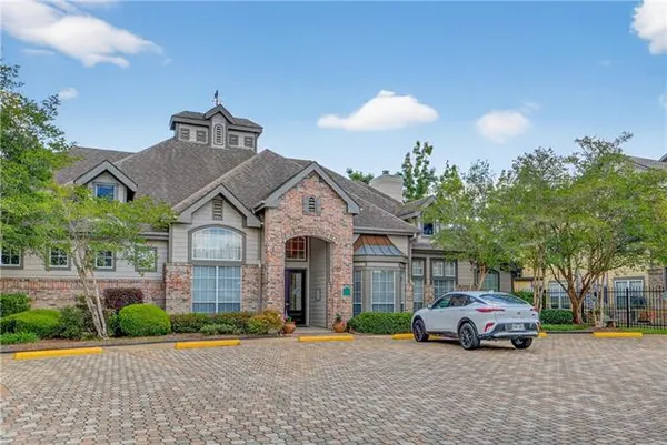 $229,000 | 350 Emerald Forest Boulevard, Unit 30101, Covington, LA 70433