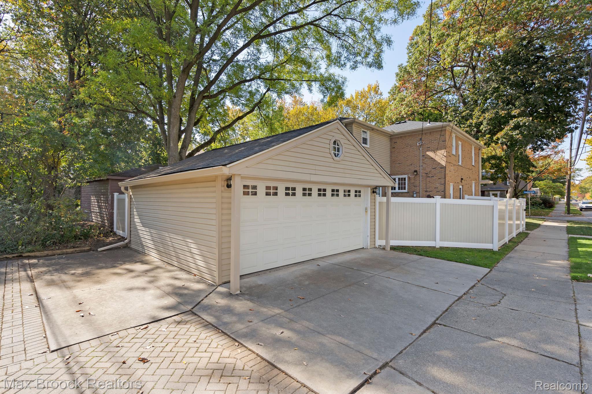 3696 Cumberland Road Berkley, MI 48072 - Photo 19 of 23 Additional parking pad for off street parking