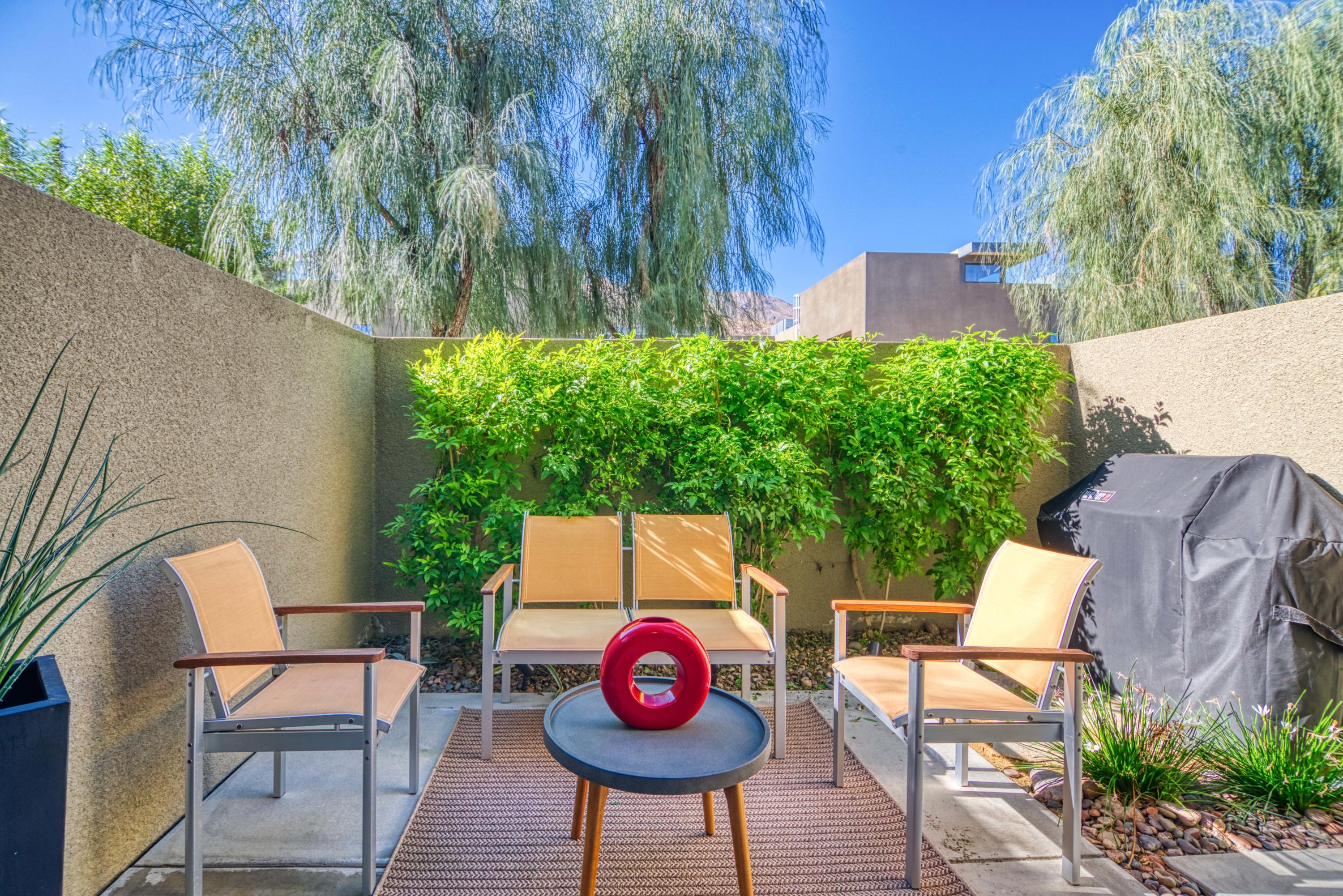 709 East Arenas Road Palm Springs, CA 92262 - Photo 13 of 38 19