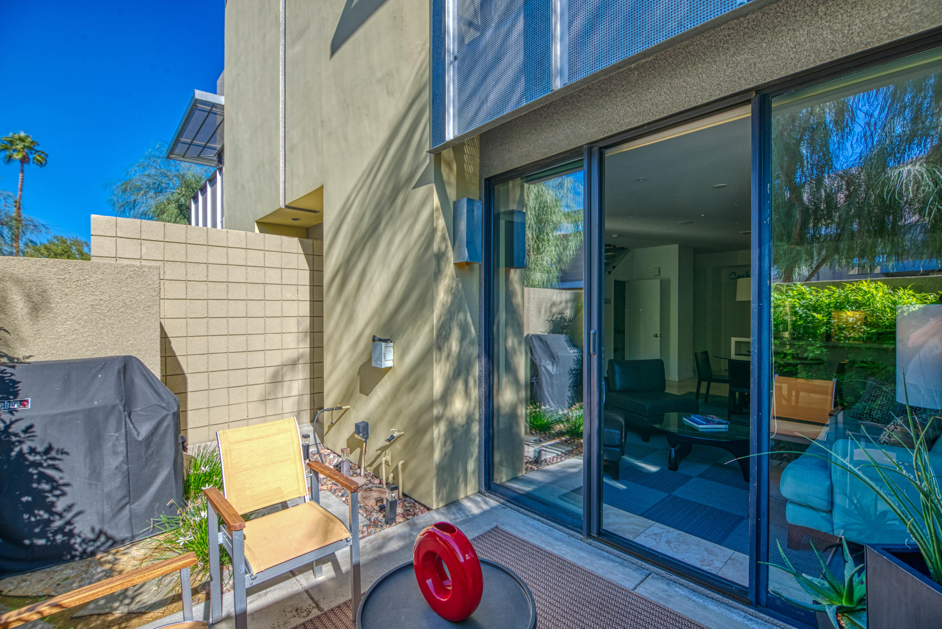 709 East Arenas Road Palm Springs, CA 92262 - Photo 9 of 38 14