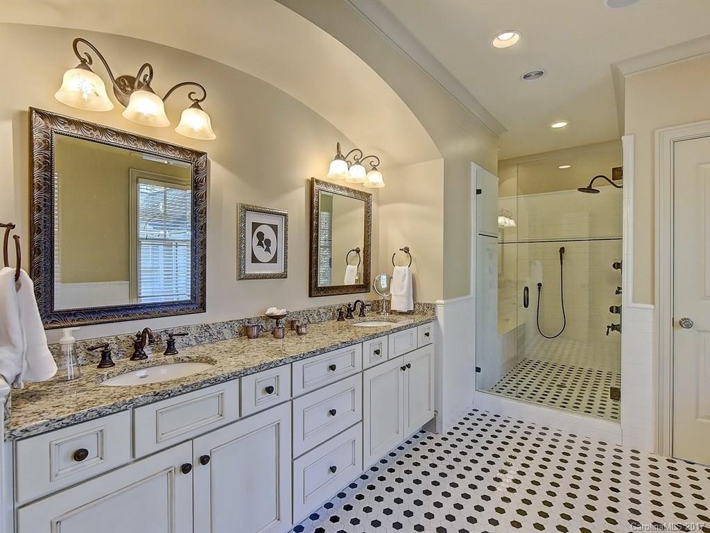 2241 Malvern Road Charlotte, NC 28207 - Photo 12 of 24 Gallery Image 12