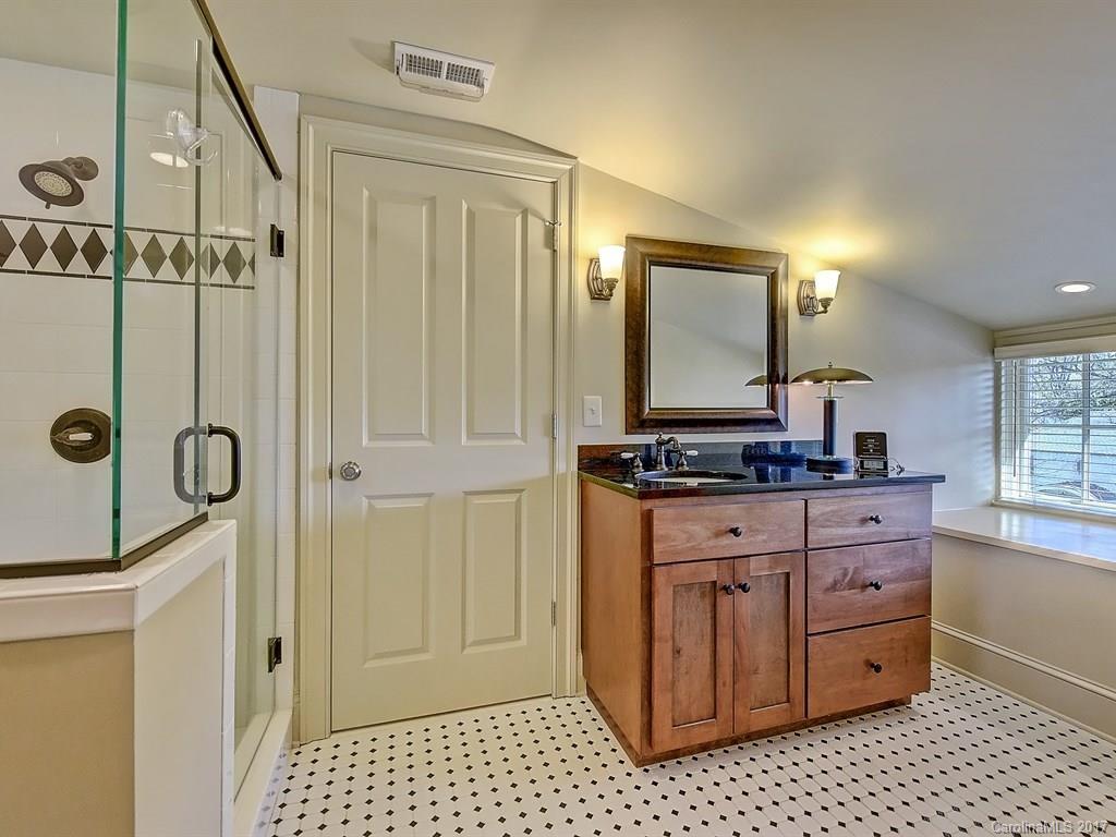 2241 Malvern Road Charlotte, NC 28207 - Photo 17 of 24 Gallery Image 17