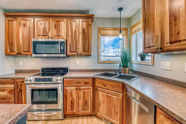 $619,000 | 23672 Highland Trail, Fergus Falls, MN 56537