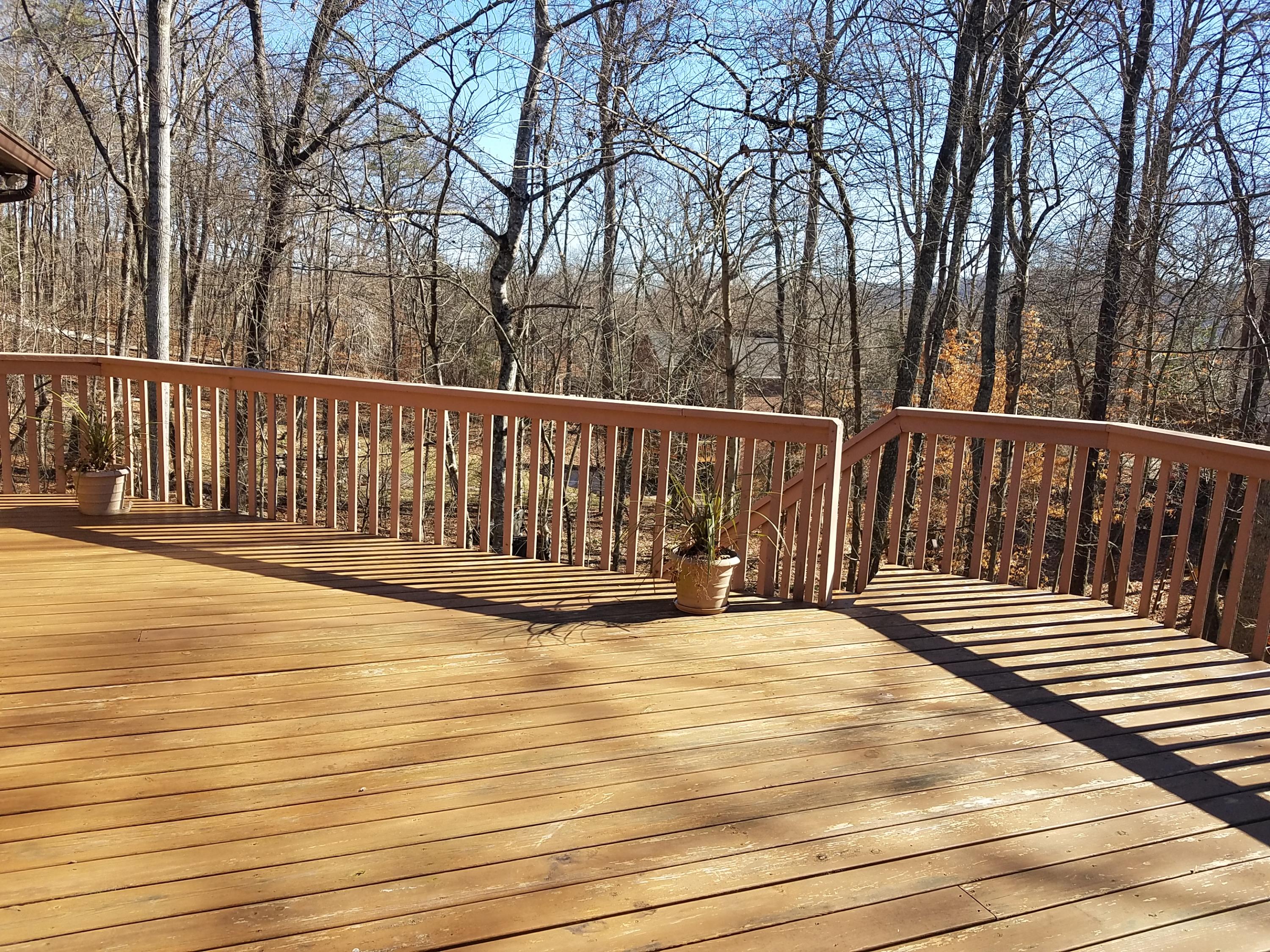 122 Mockingbird Lane Oak Ridge, TN 37830 - Photo 16 of 36 Deck