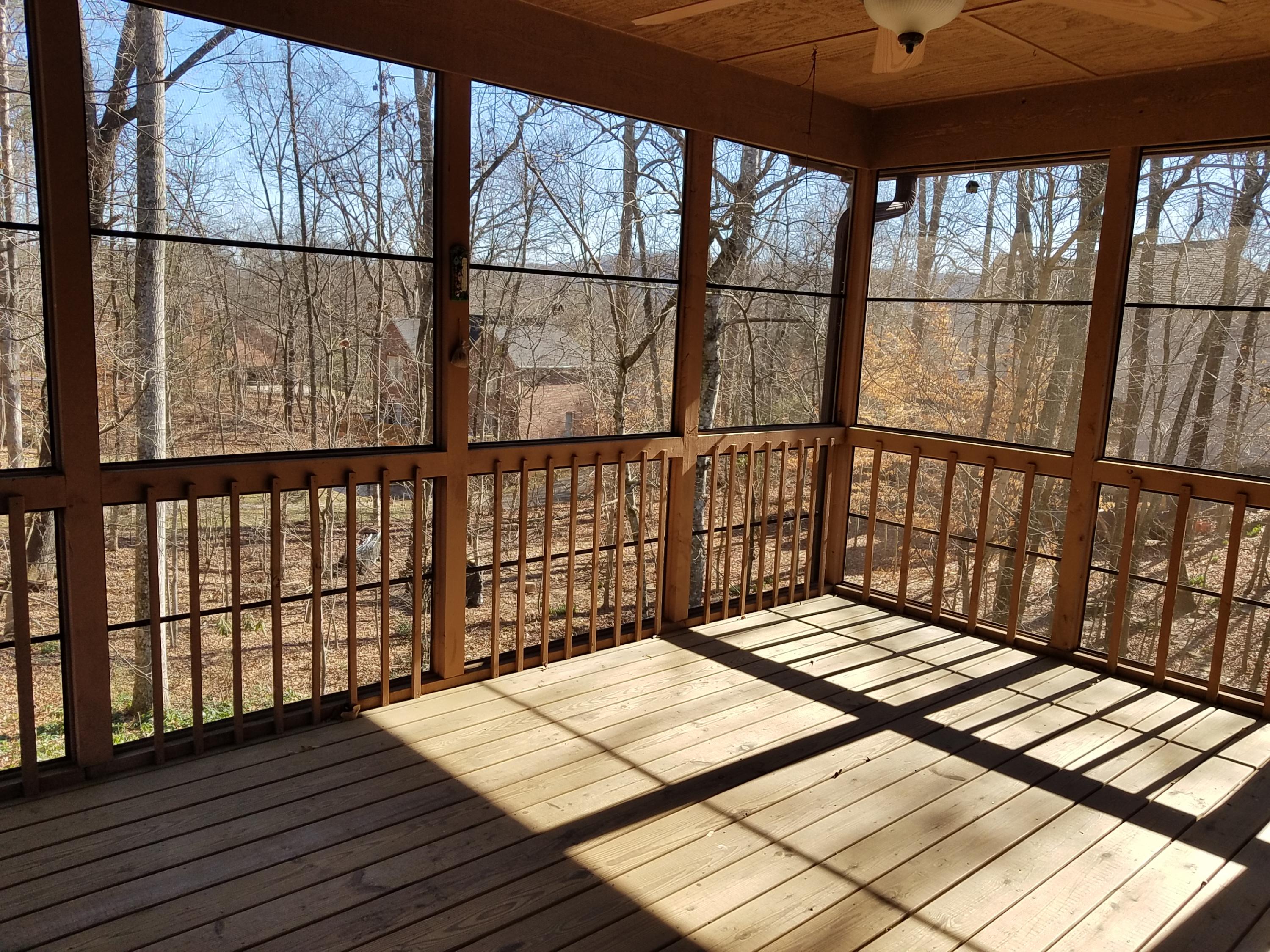 122 Mockingbird Lane Oak Ridge, TN 37830 - Photo 18 of 36 Screened Porch