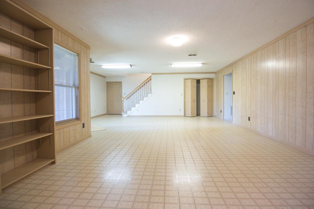 122 Mockingbird Lane Oak Ridge, TN 37830 - Photo 29 of 36 Basement Rec 2