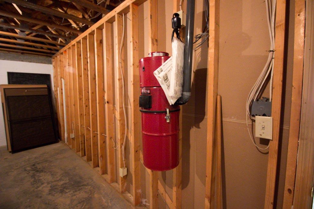 122 Mockingbird Lane Oak Ridge, TN 37830 - Photo 35 of 36 Whole House Cleaning
