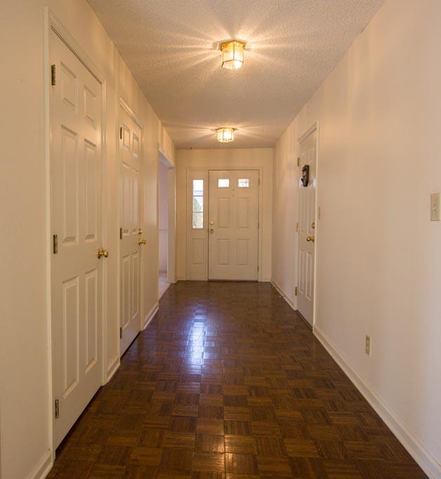 122 Mockingbird Lane Oak Ridge, TN 37830 - Photo 6 of 36 Front Hall
