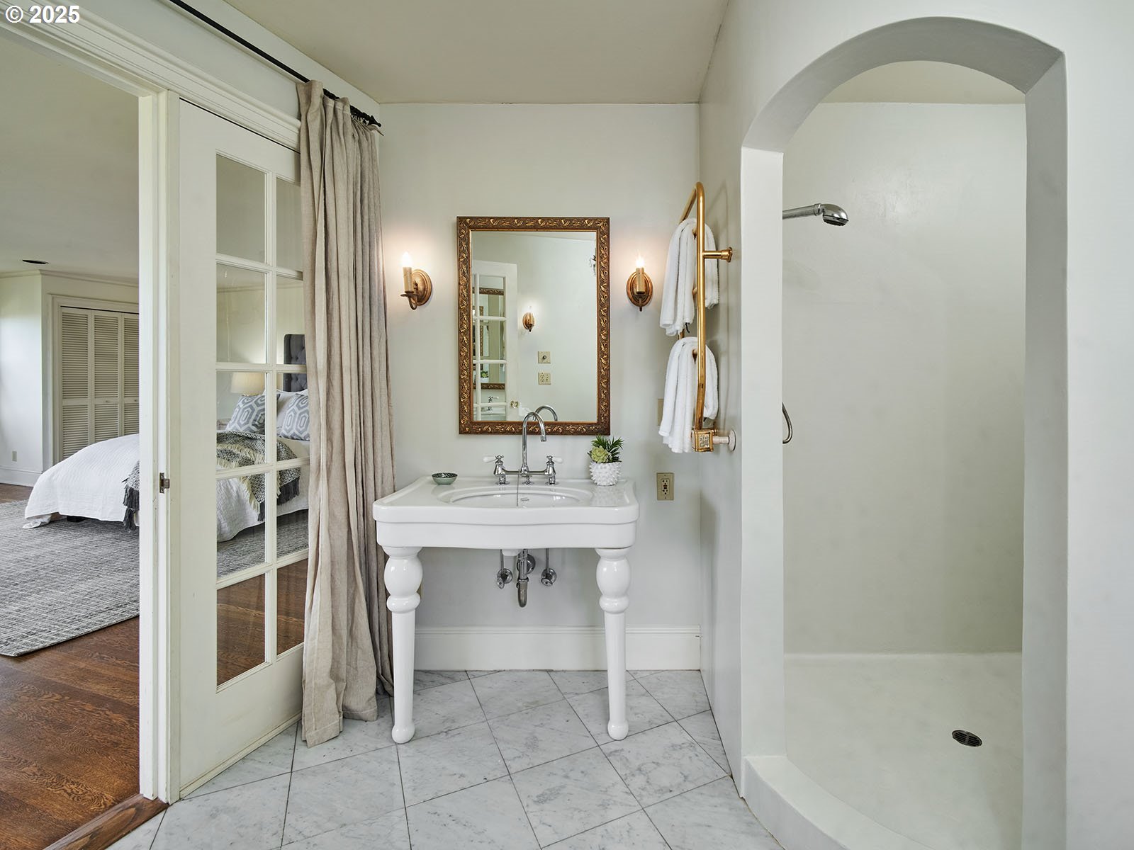 2611 Northwest Westover Road Portland, OR 97210 - Photo 19 of 32 Gallery Image 19
