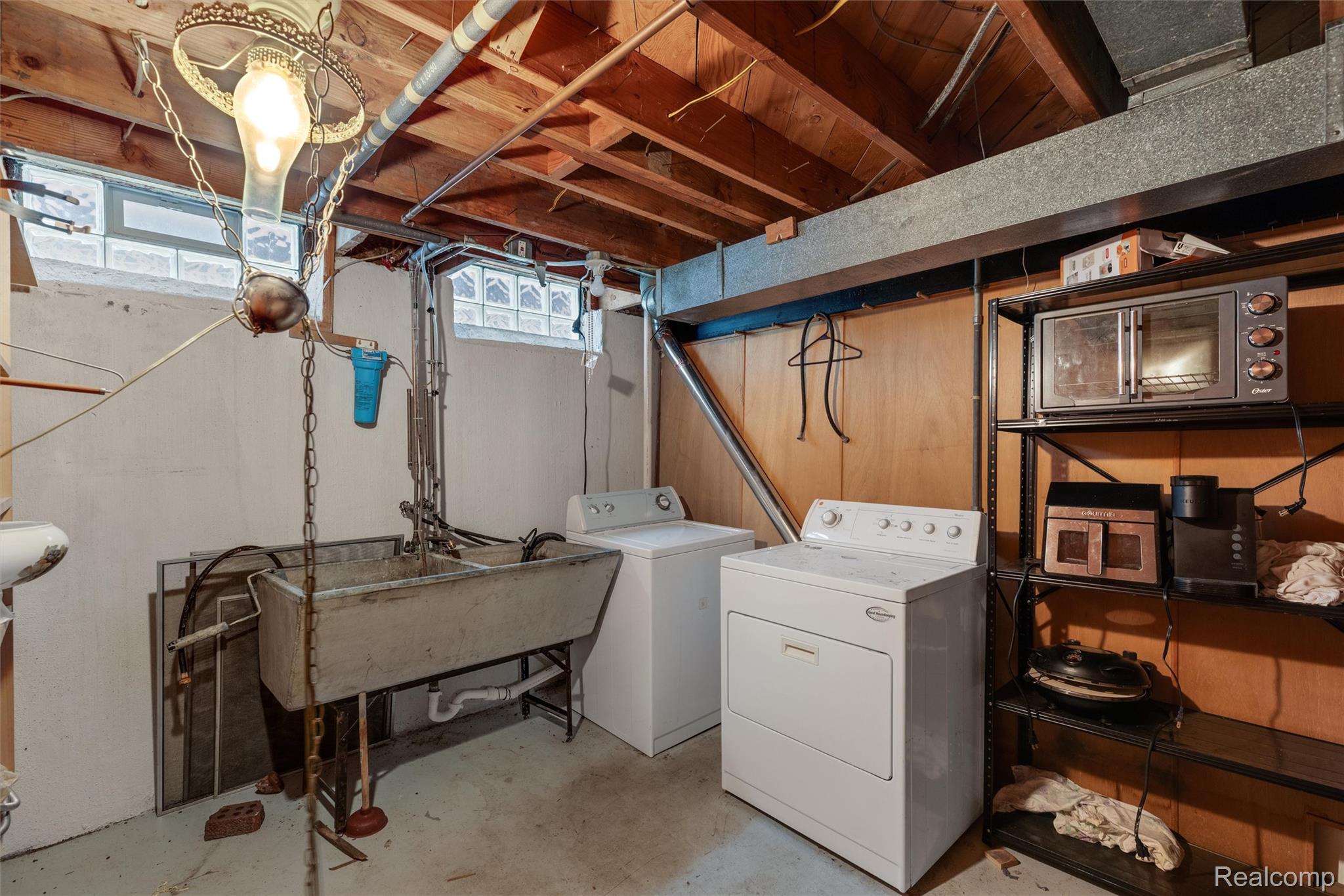 9522 Pardee Road Taylor, MI 48180 - Photo 16 of 25 15-9522 Pardee Rd 0014.jpg
