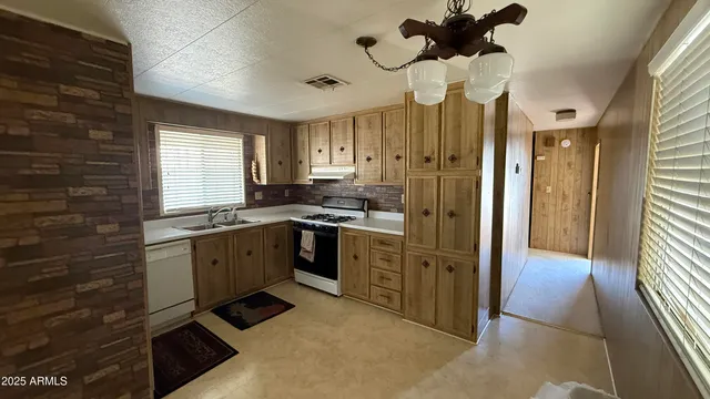 $32,500 | 2609 West Southern Avenue, Unit 125, Tempe, AZ 85282