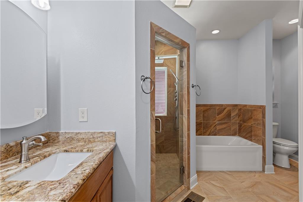 816 Celeste Avenue River Ridge, LA 70123 - Photo 12 of 26 Gallery Image 12