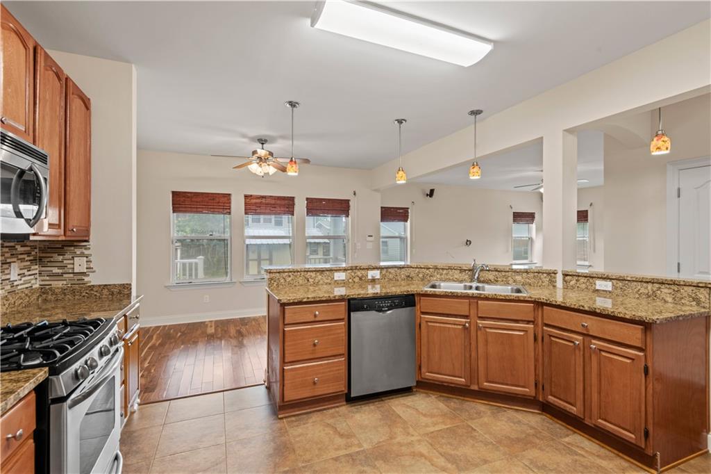 816 Celeste Avenue River Ridge, LA 70123 - Photo 5 of 26 Gallery Image 5