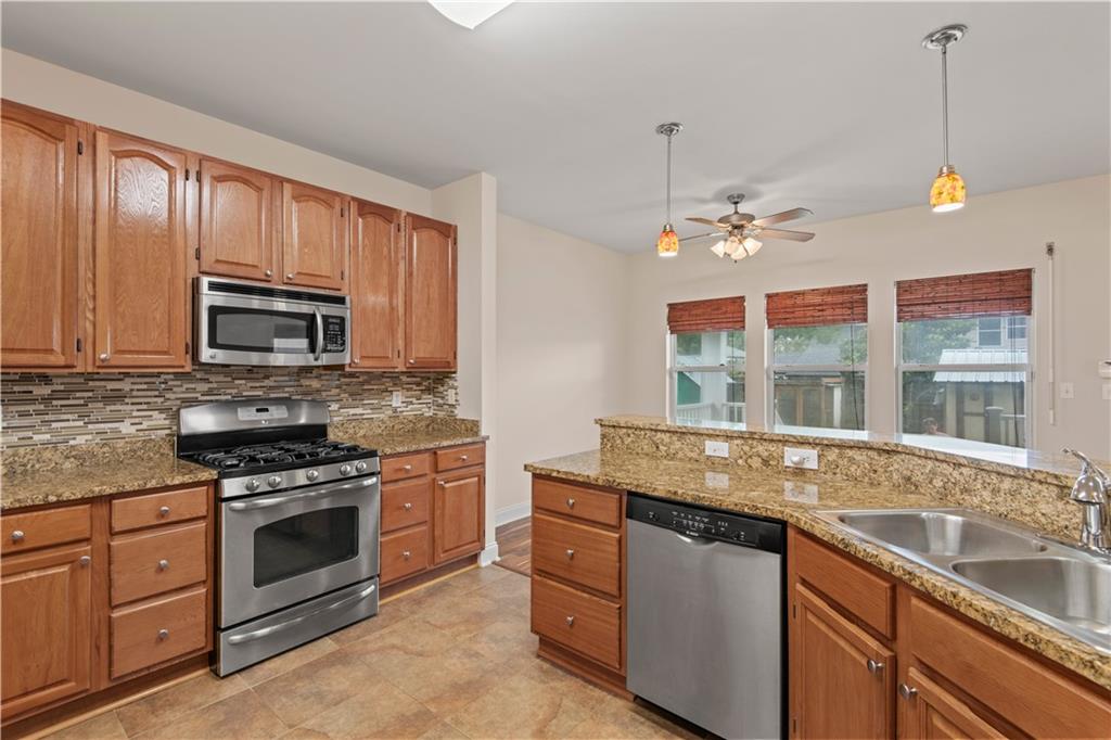 816 Celeste Avenue River Ridge, LA 70123 - Photo 6 of 26 Gallery Image 6