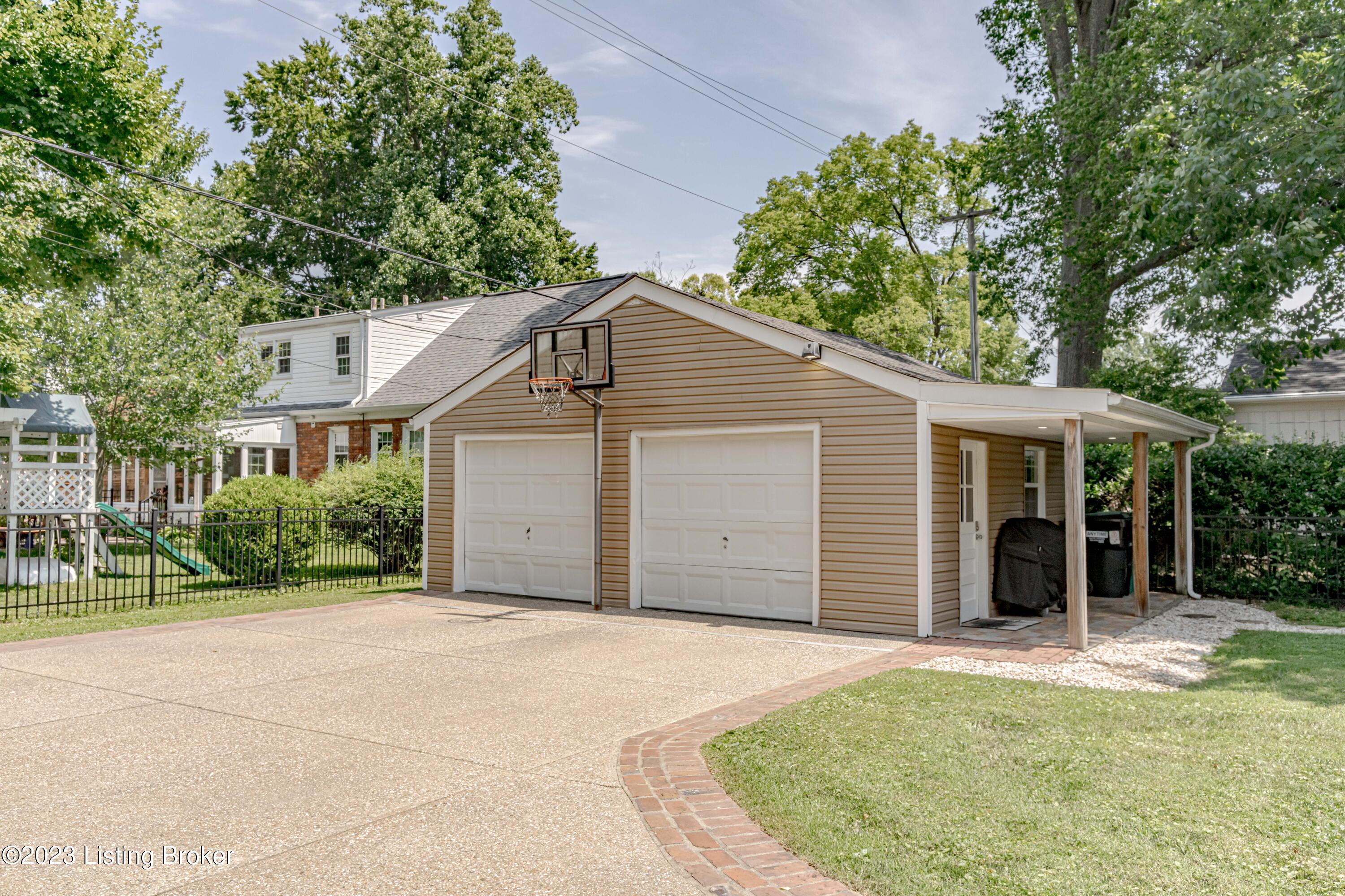4516 Blenheim Road Louisville, KY 40207 - Photo 74 of 81 DSC00281