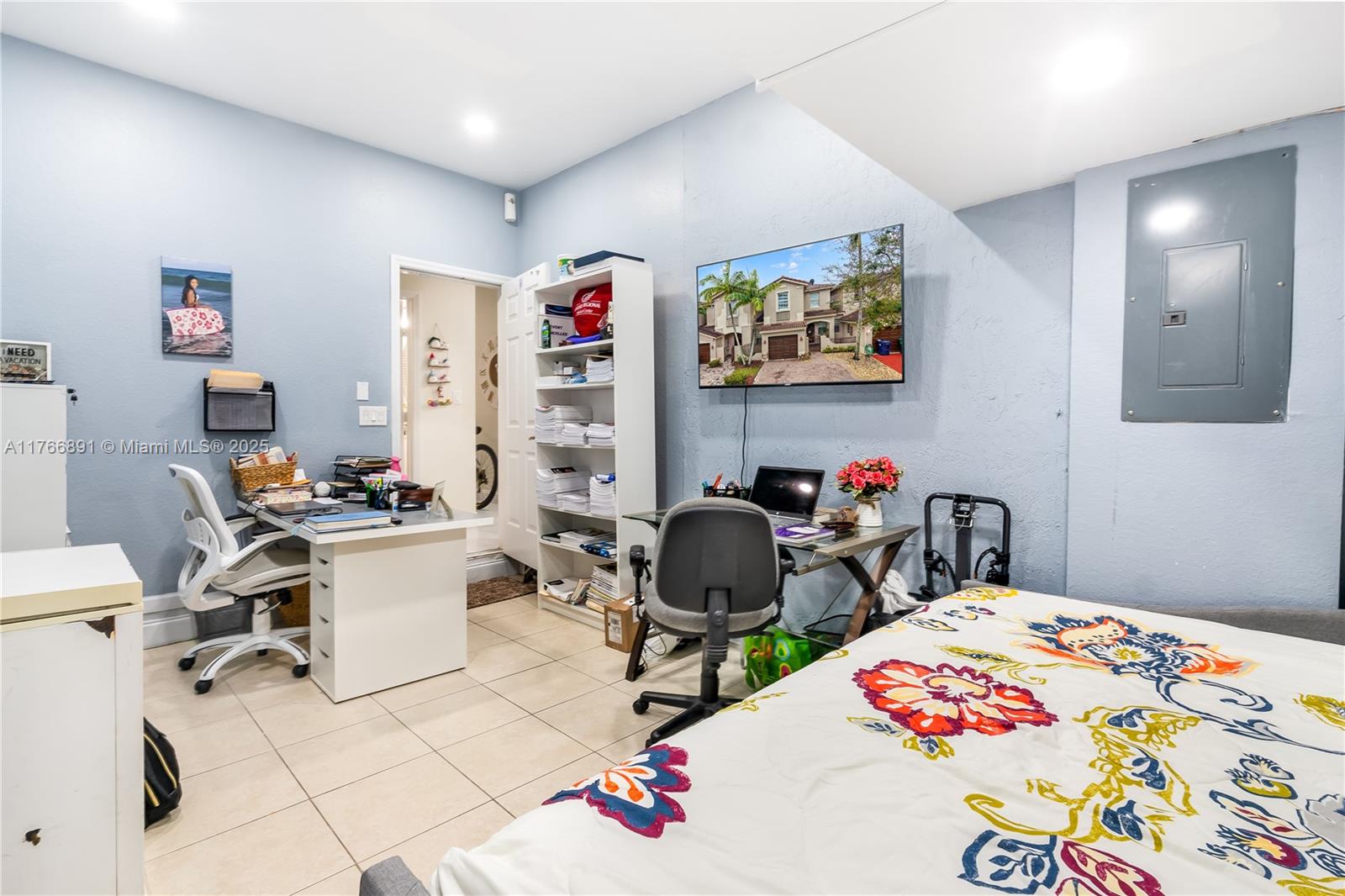 920 Southwest 154th Path Miami, FL 33194 - Photo 11 of 48