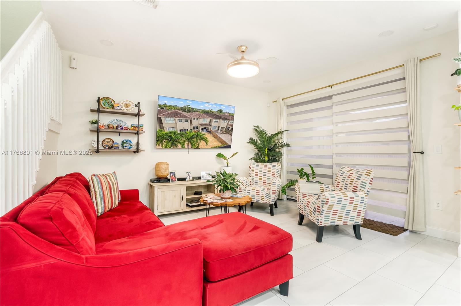 920 Southwest 154th Path Miami, FL 33194 - Photo 7 of 48