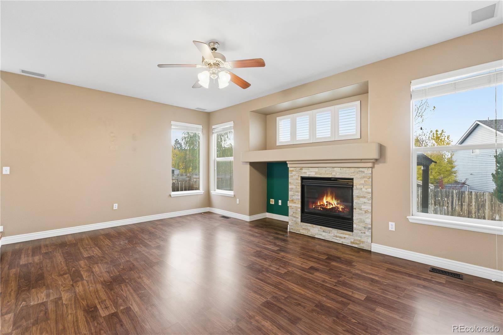 4093 South Riviera Street Aurora, CO 80018 - Photo 11 of 39